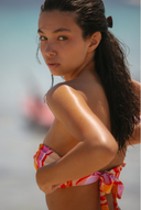<h1><em><strong>Summer Sale<br/></strong></em>up to 50% off </h1>