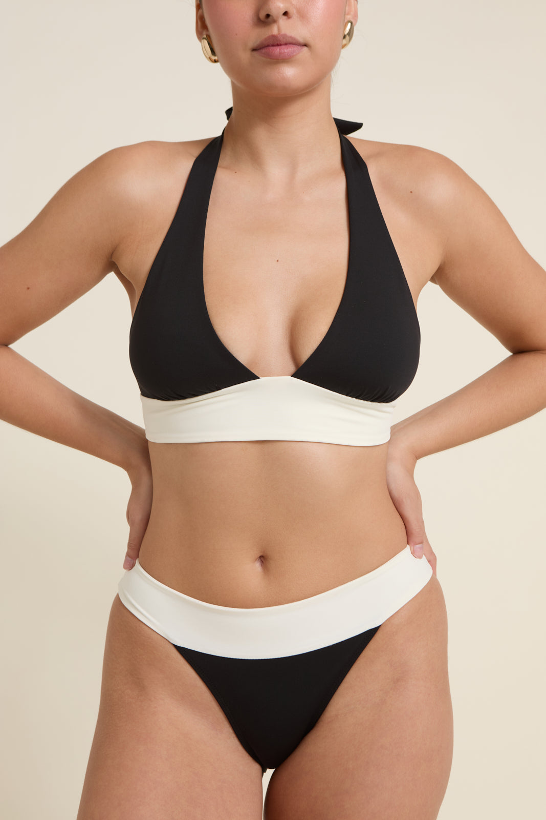 St Kitts Top - Black/Ivory PYRATEX®